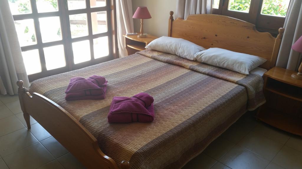 Pelekanos Apartments Писсури Номер фото