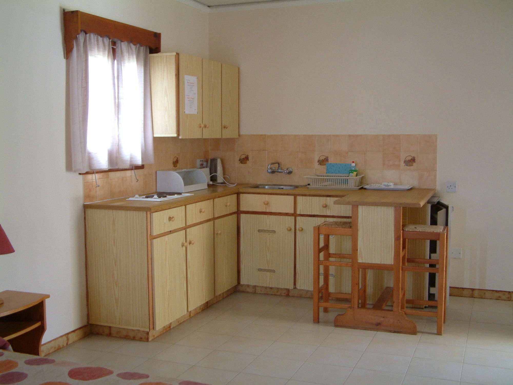 Pelekanos Apartments Писсури Экстерьер фото
